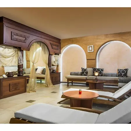 Snowflake- Luxury With A Bottle Of Wine,free Parking And In Royal Park